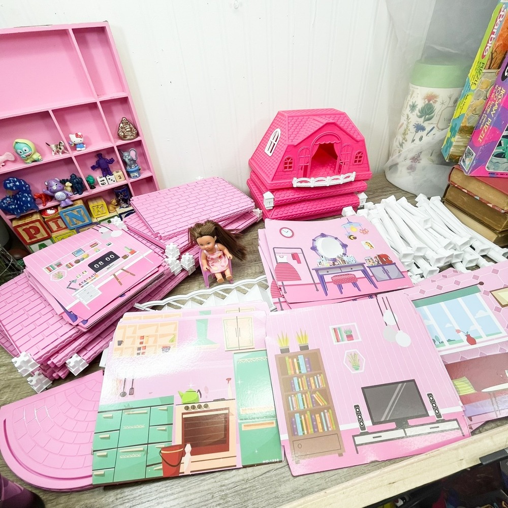 Doll House Dreamhouse for‎ Girls Playhouse with 1 Doll